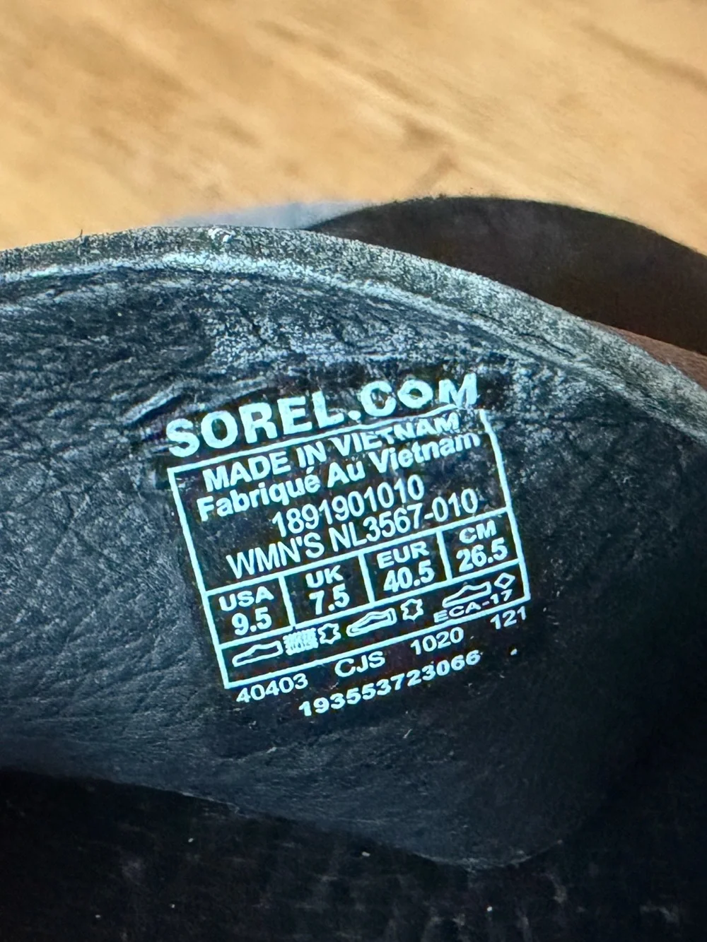 Sorel Kinetic Black and White Platform Sandals - Picture 9 of 11